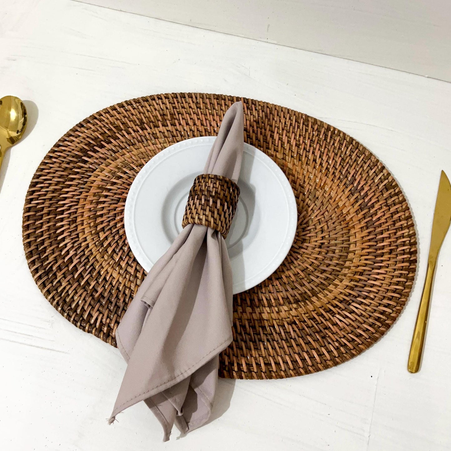 Oval Rattan Placemat – Dark Brown
